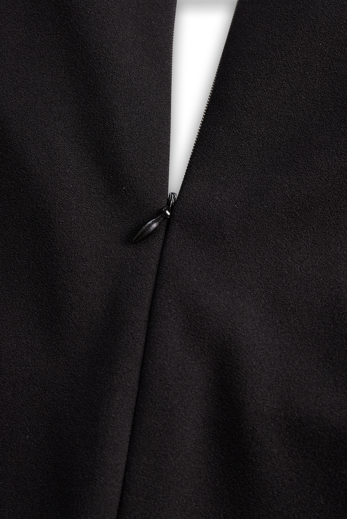 The Dione in Black
