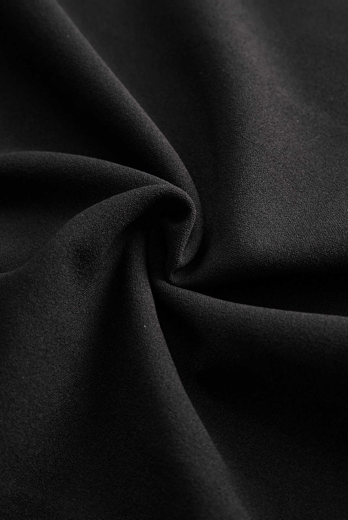 The Dione in Black